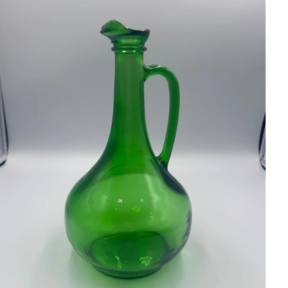 Vintage 1976 Wine World Green Glass Decanter Handled Carafe W-1044 11 Inch